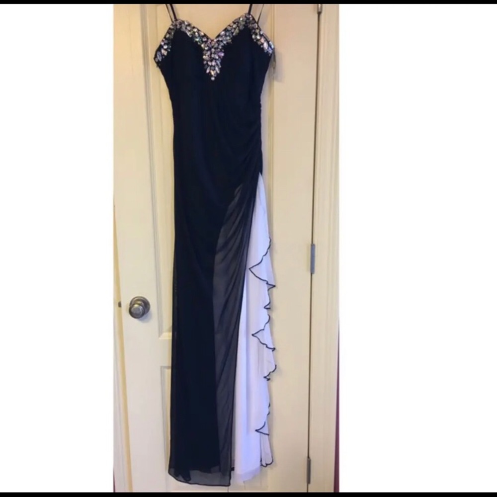 Navy & White Sleeveless Embellished Formal Dress - Picture 1 of 2